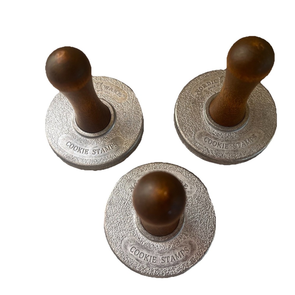 3 Vintage Nordic Ware 3" Cookie Stamp Christmas Cast Aluminum Wood Handle Baking - Picture 6 of 6